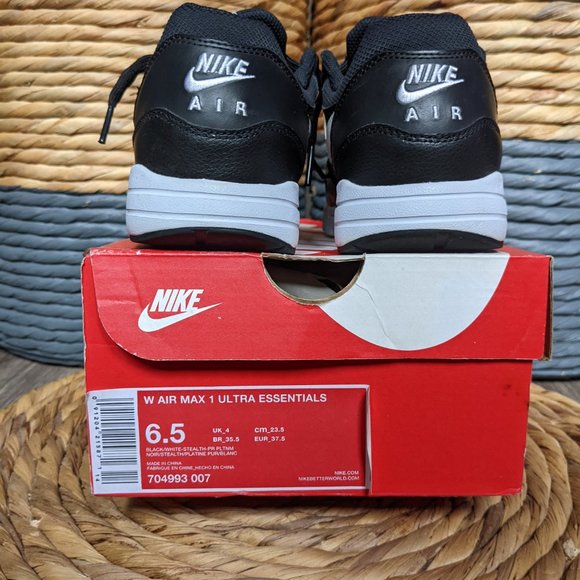 EUC (W6.5) - NIKE Air Max 1 Ultra Essential - Picture 7 of 13